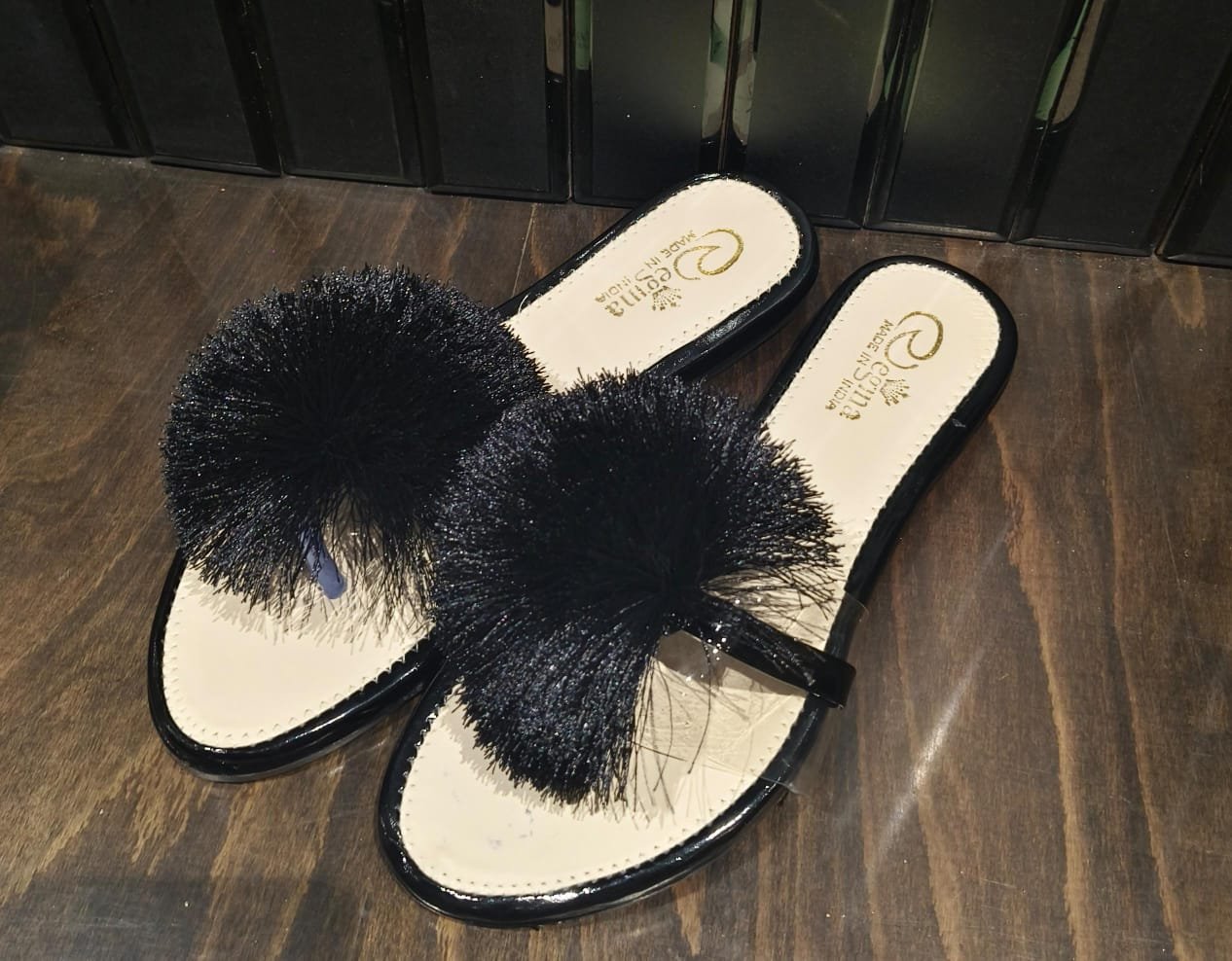 Women's sandals Buy 1 get 1 + bhagyalaxmii coupon - Image 4