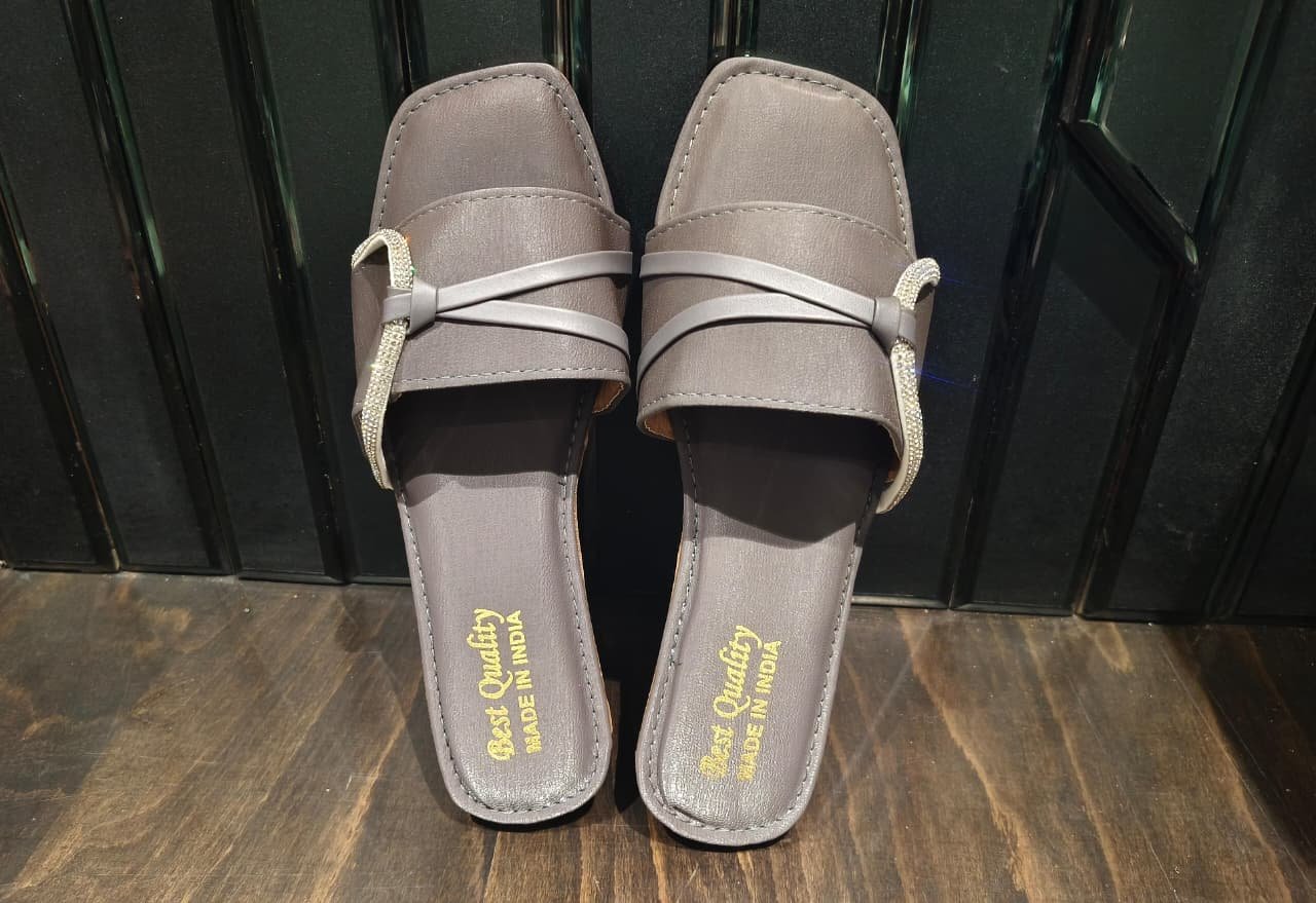 Women's sandals Buy 1 get 1 + bhagyalaxmii coupon - Image 3